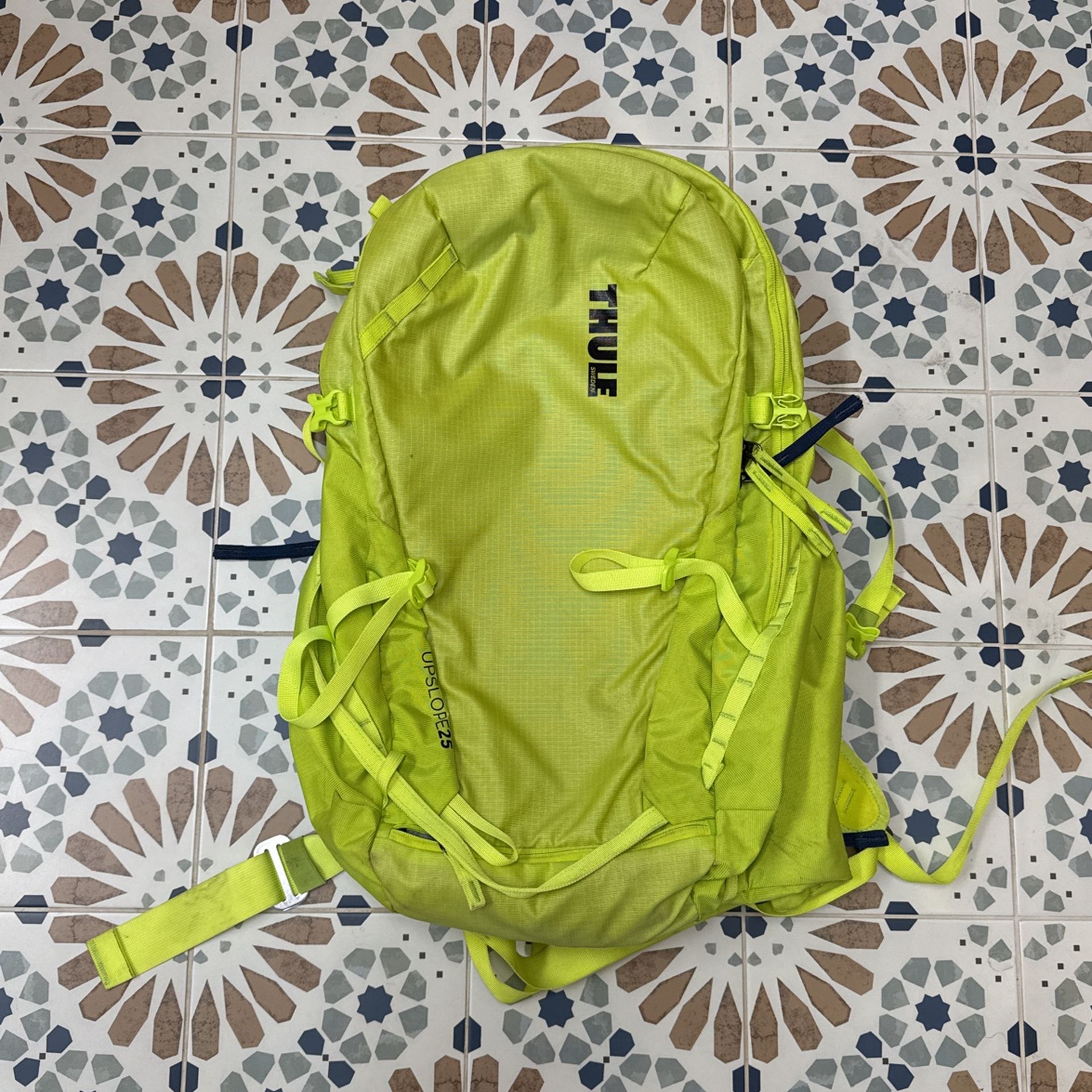 Thule Upslope 25L Removable Airbag 3.0 ready ski and snowboard backpack