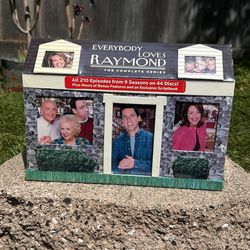 [Never Opened] Everybody Loves Raymond: The Complete Series [DVD]