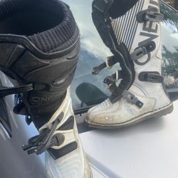 Dirtbike boots size 8