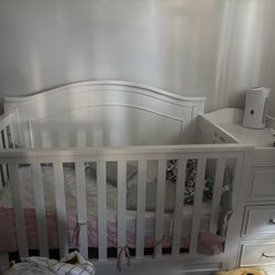Davinci 4 In 1 Crib 