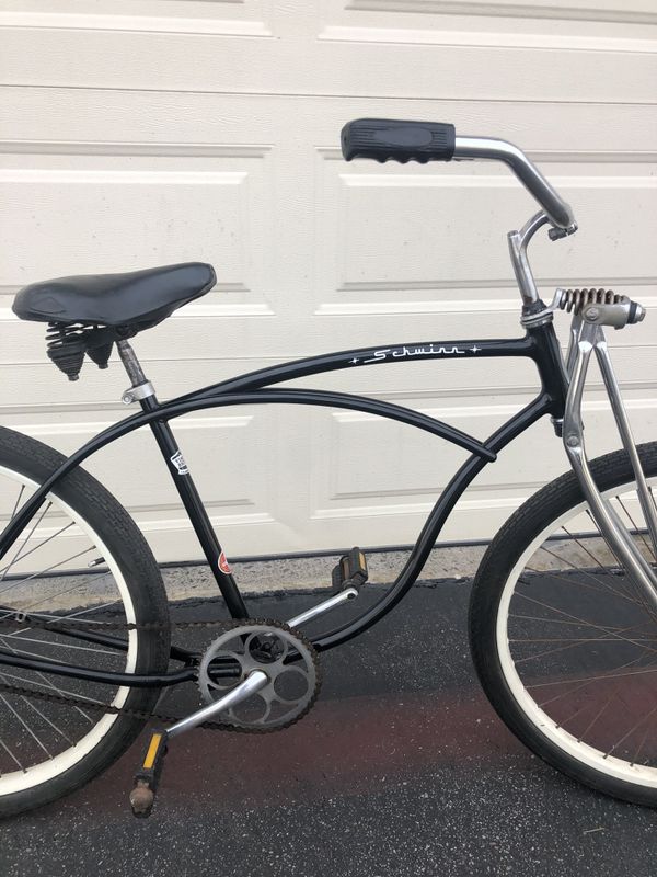 vintage schwinn beach cruiser