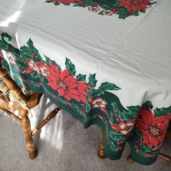 Large Vintage Xmas Tablecloth