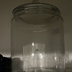 Glass jar