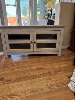 Walker Edison 44” Corner TV STAND/ Media Center