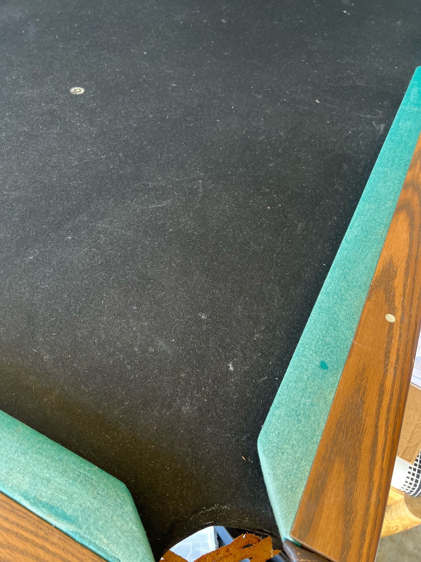 Pool table billiards table