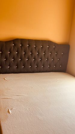 Queen bed with mattress