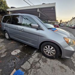 Honda 2008  Título Linpio $7500