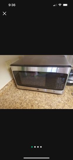 GE - 1.1 Cu. Ft. Mid-Size Microwave