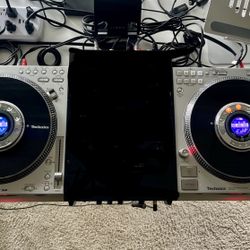 Technics SL-DZ1200 Turntables 