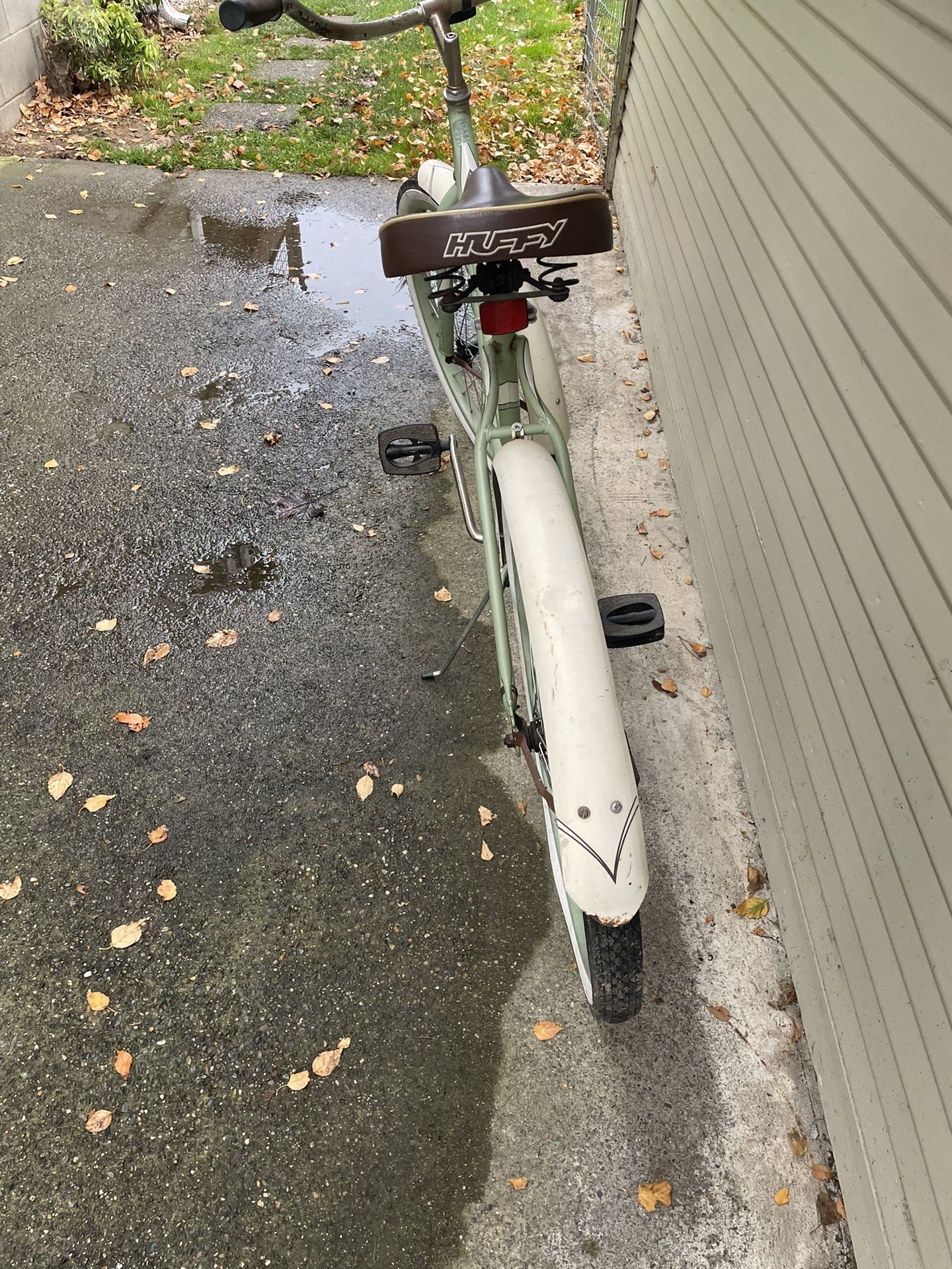 Vintage Huffy Bike, Possibly 90’s. 