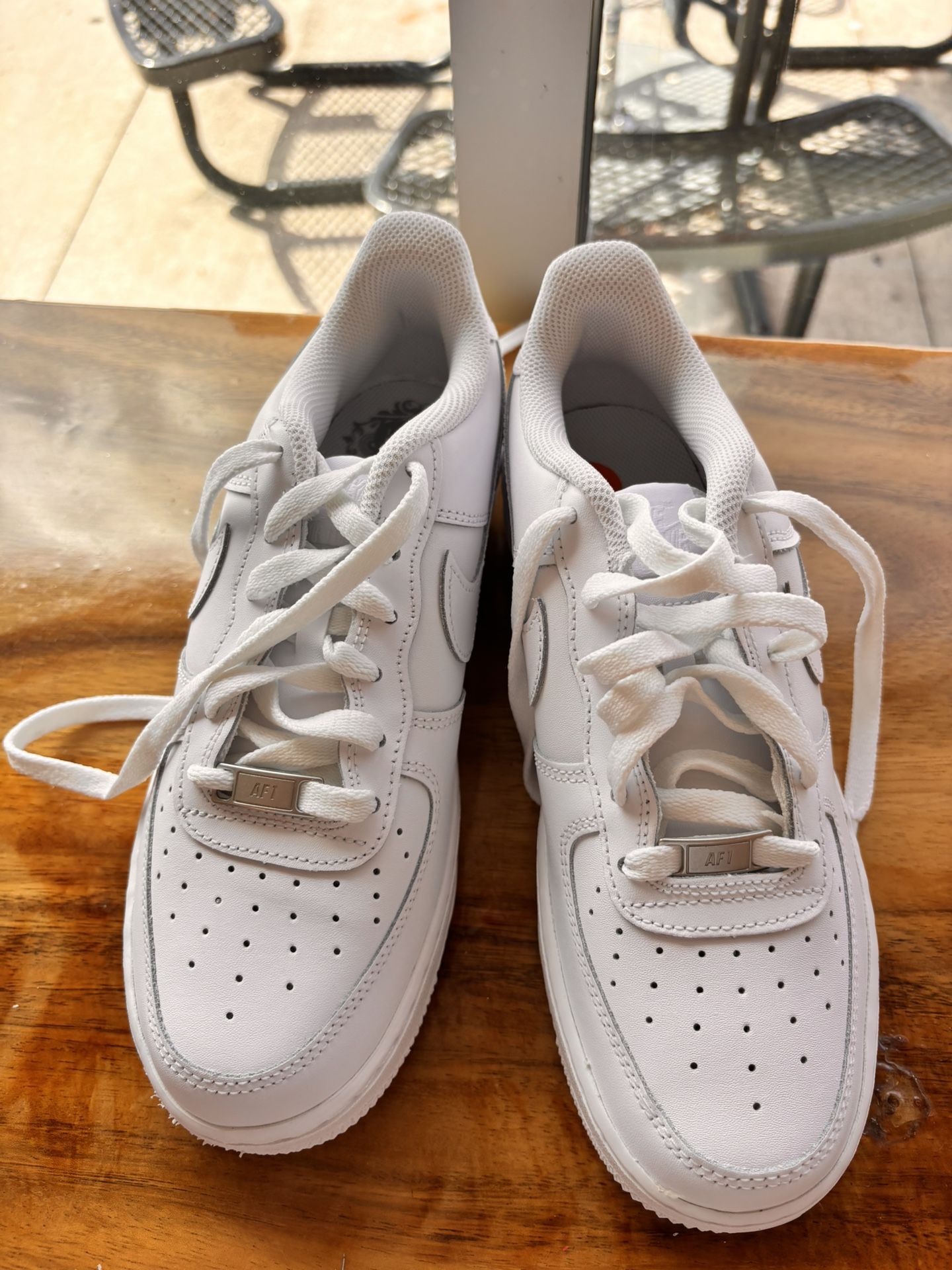 Nike Air Force One Size 7