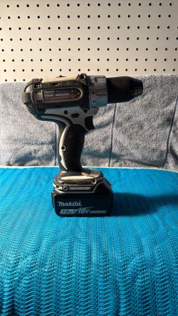 Makita BDF-452 18v     W/ 3.0 AH Lithium Ion Battery 