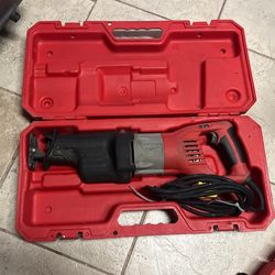 Millwaukee Saw Saw 15 Amp