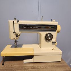  Sears Kenmore 158 Ultra-12 Stitch Sewing Machine