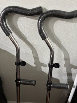 New Adjustable Underarm Crutches