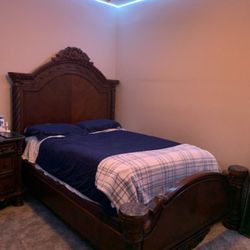 Queen Bedroom Set