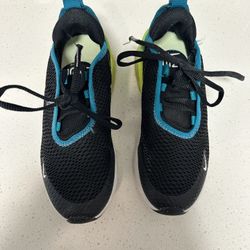 Nike 270