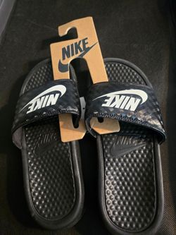 NIKE SLIDES NEW