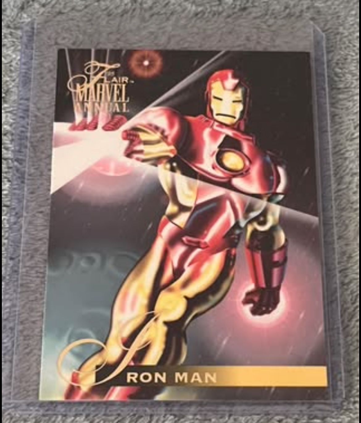 1995 FLAIR Marvel Annual #133 The Iron Legion Iron Man Avengers