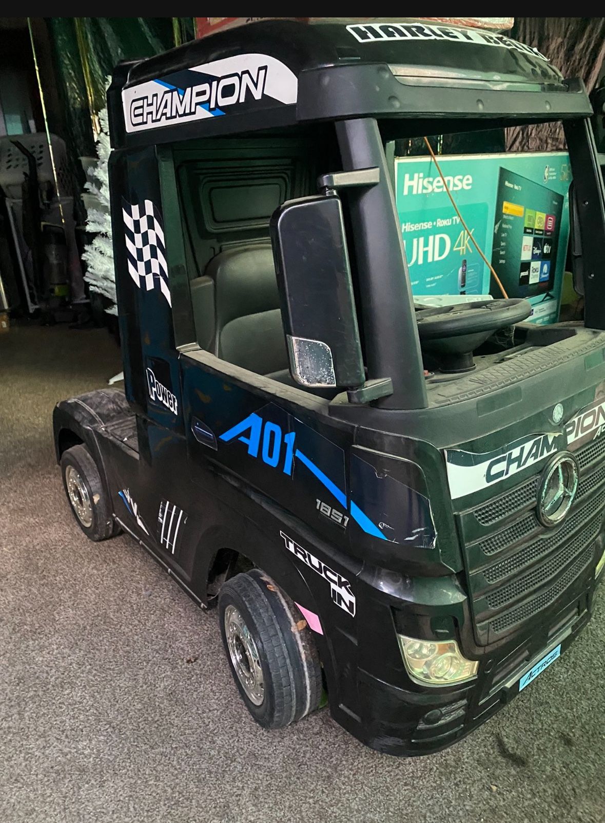 24 Volt BMW Kids Truck