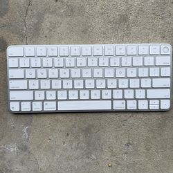 Apple Magic Keyboard with Touch ID (Silver/White) – M1/M2/M3 Mac | $65 | Mukilteo Pickup