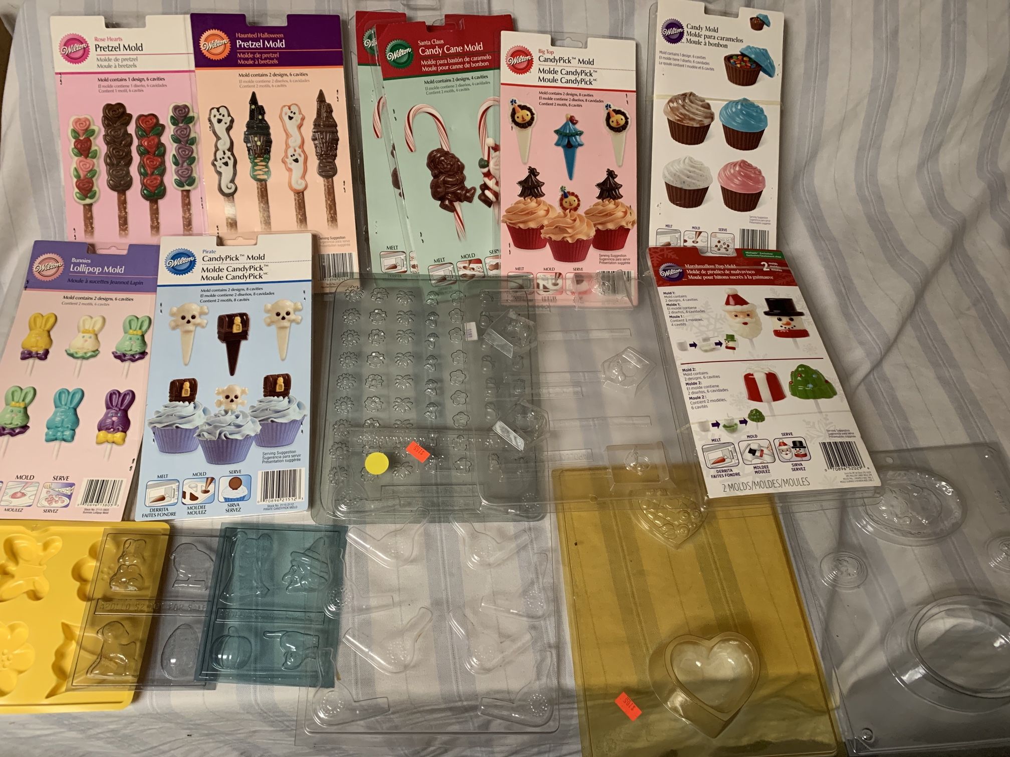 17 Chocolate Candy Molds Seasonal Shapes