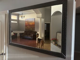Wall mirror