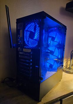 Gaming pc with mouse and keyboard