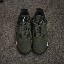 Jordan 4s