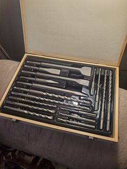 Drill chisel set