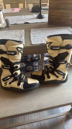 Alpinestars Tech 3 boots