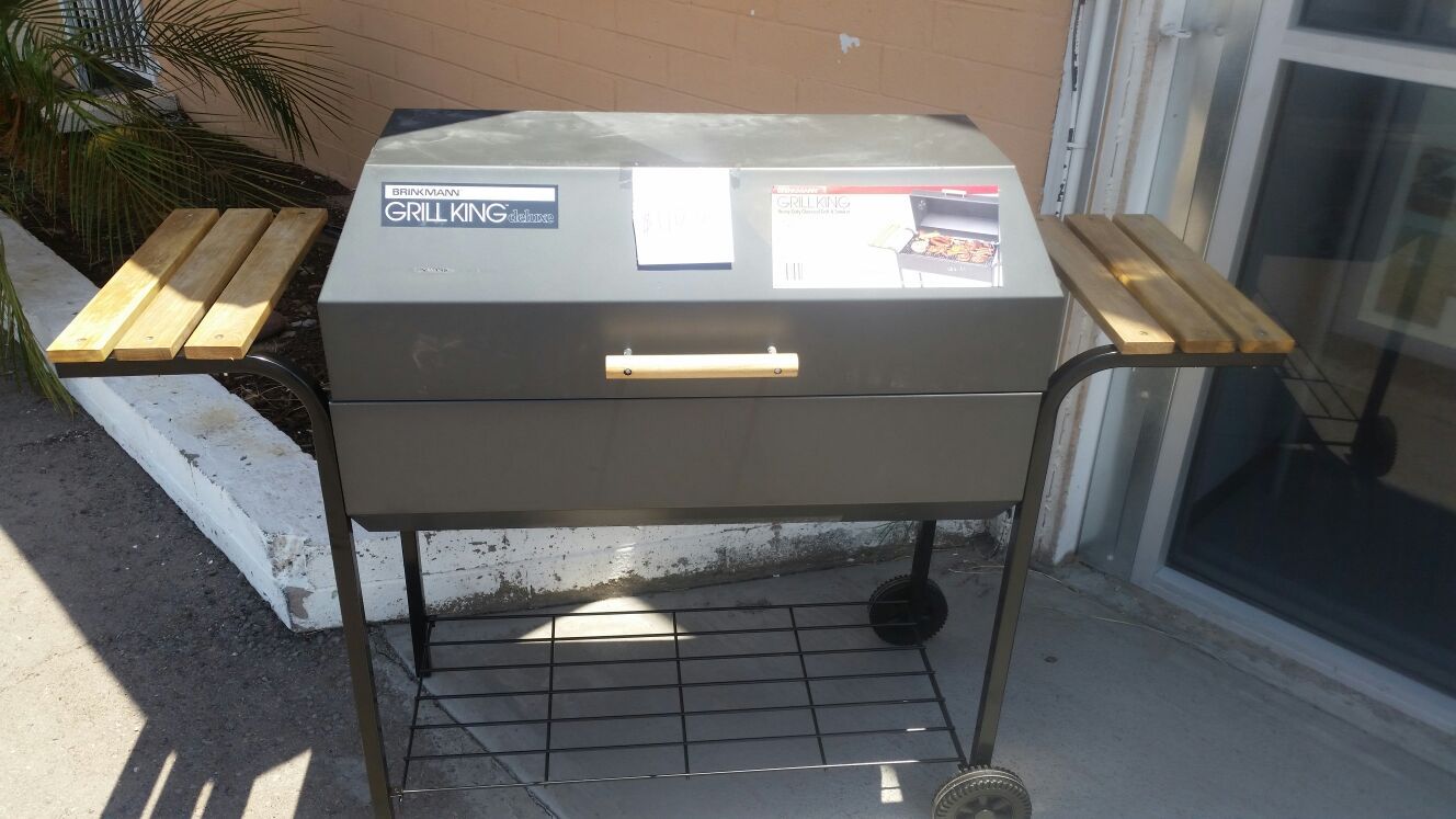 Brinkmann Grill King Deluxe heavy duty charcoal grill and smoker