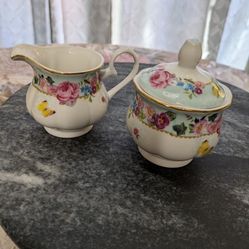 Never Used Sugar & Creamer Set