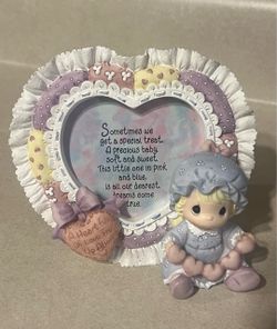 Precious Moments 1996 Heart-Shaped Baby Photo Frame