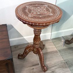 Beautiful Mother of Pearl Inlaid Table (30.5” x 19”)