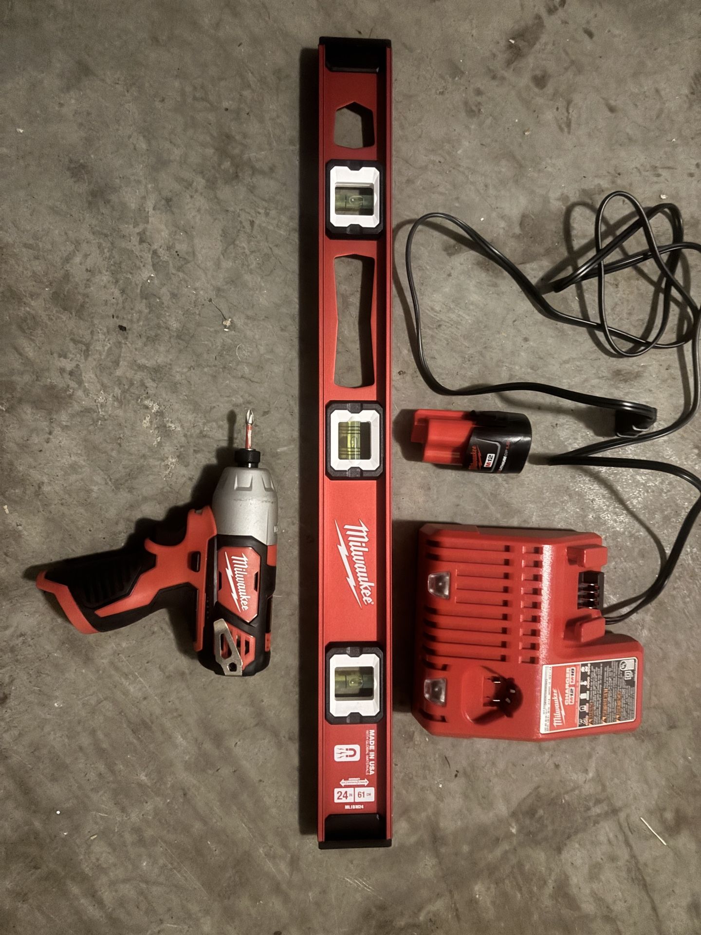 Milwaukee impact driver set