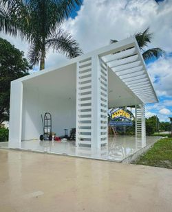 Custom Pergolas, Patio Covers, Decks, Screen Enclosures