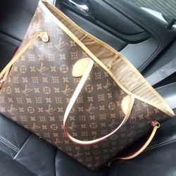 Louie Vuitton Tote Bag (Real)