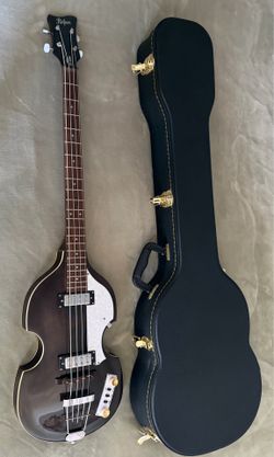 Hofner short scale bass.