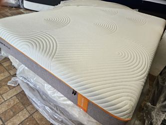 Mattress and box spring queen size