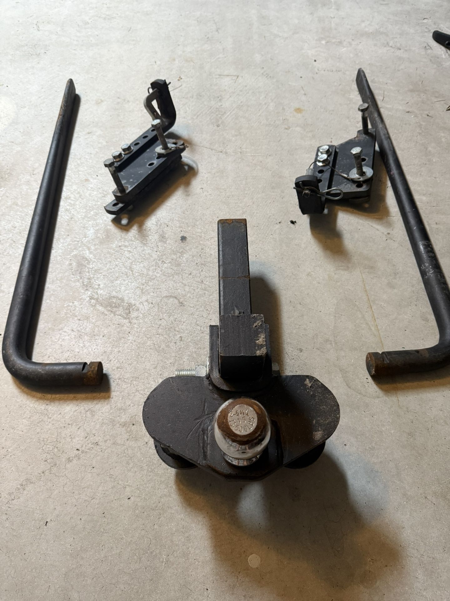 Sway Bar System For An RV Or Trailer