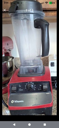 Vitamix 5200 series working great $185