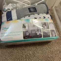 Mickey Mouse Comforter Set Crib