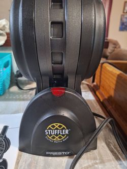 Presto Stuffer Waffle Maker. NEW