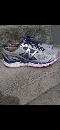 Women's Sneakers Size 11