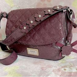 Guess Premium Designer flowering bordeaux signature Shoulder bag/ purse.(NEW)