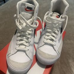 Nike Blazers 5Y