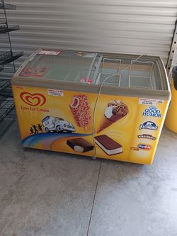 Commercial Ice Cream Freezer