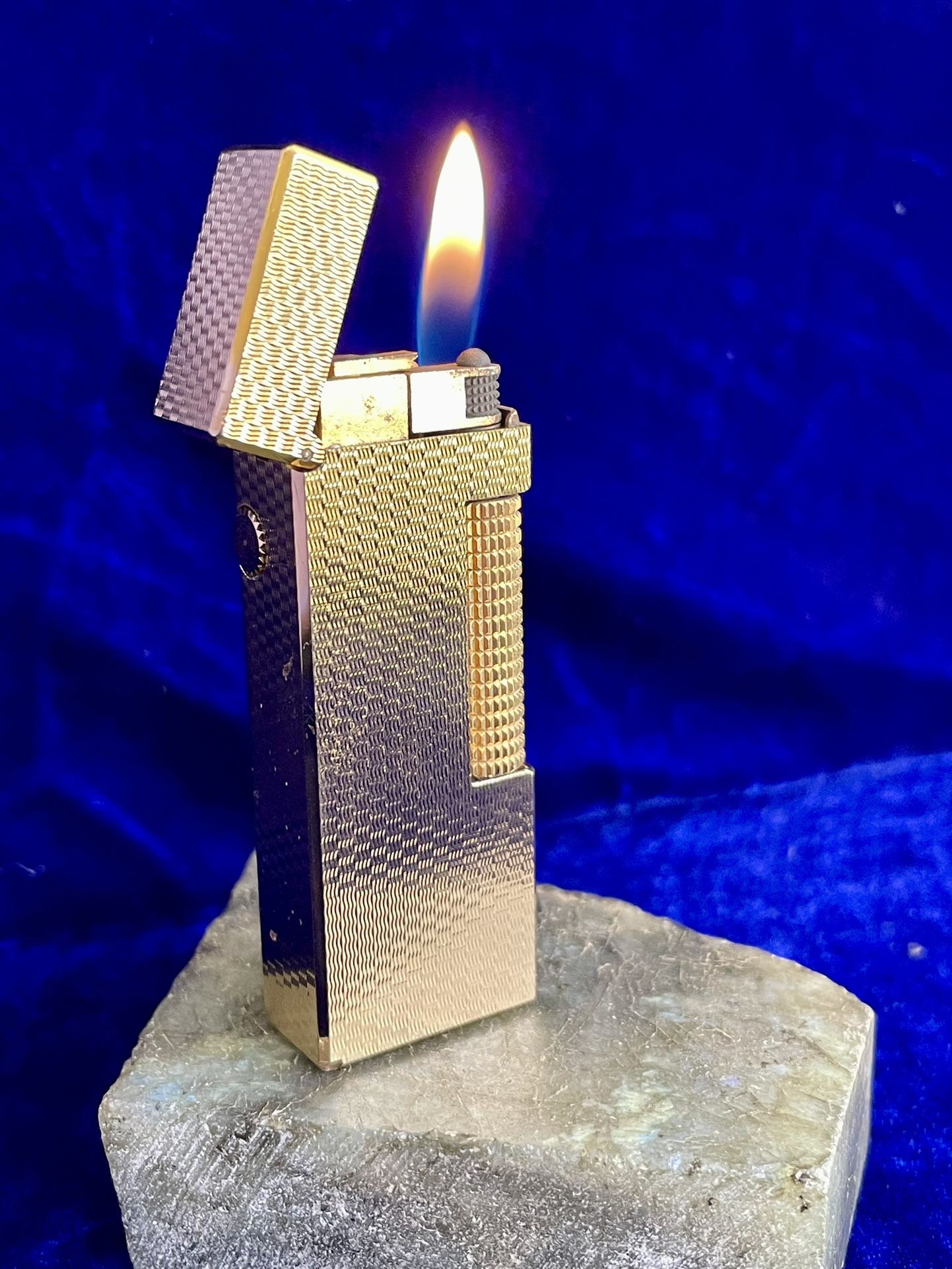 Gold Vintage Dunhill Rollagas Lighter Good Condition Working