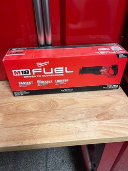 Milwaukee M18 Sawzall and 6.0 batteries